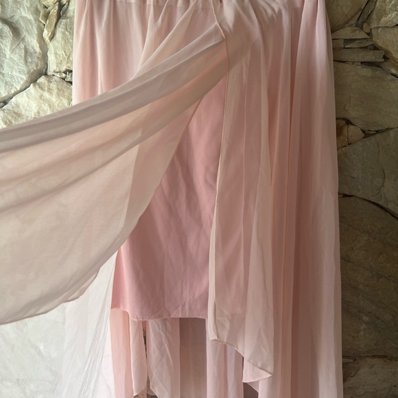 Layered Light Pink Skirt - Picture 4 of 4